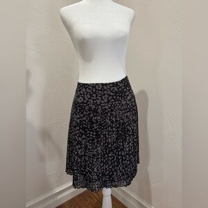 LOFT Black and Gray Patterned Skirt